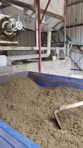 Sick of stinky, wet barns? How does this machine dry poop in SECONDS? #pig #dung #manure #cattle