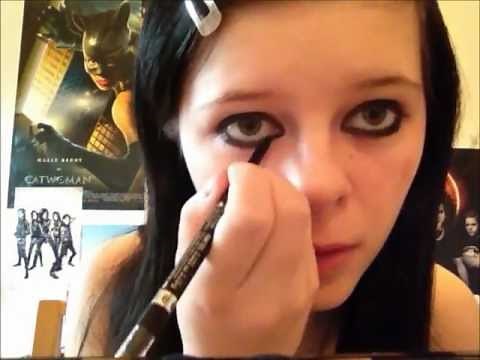 How to do emo makeup