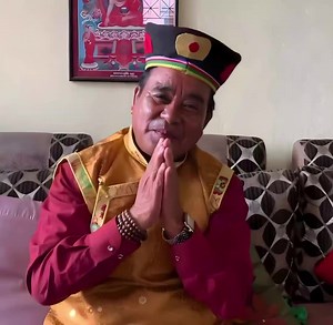 Remembering Jayananda Lama: Jayananda Lama was first discovered by Choreographer Bhairab Bahadur Thapa who found talents from all over Nepal. He was in just 5 Class, when he impressed Bhairab and was brought to Kathmandu to sing in radio Nepal at 12 years of age. Even Kings liked his voice and he taught music to Dipendra Bir Bikram Shah. He was the first person to write Sangeet Siddhanth in Nepal and also researched about Nepali songs by visiting many villages of Nepal. 🌹 | Routine of Nepal ban