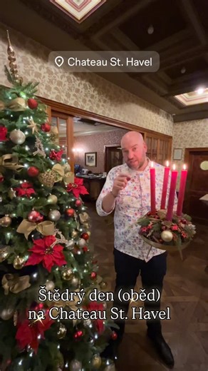 Chateau St. Havel on Instagram: "Prožijte Štědrý den v klidu a s noblesou. 🎄✨ Srdečně vás zveme na Štědrovečerní oběd 24. 12. k nám do Chateu St. Havel.🥂🍴✨ Užijte si chvíle s rodinou či přáteli v krásném prostředí našeho zámku a bez starostí ohledně příprav.✨ 🍽️ Rezervace & menu najdete na našich stránkách. 📲 www.chateauhotel.cz #chateausthavel #vánoce #vanoce #zazitek"