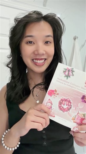 Kelly Chan on Instagram: "Viral BIODANCE dupe?! Same glow, better price @pinknblossom.official 👀✨ Is this the Biodance Hydrogel Mask dupe everyone’s been waiting for? @pinknblossom.official HydroGlow Collagen Mask delivers that viral glass jelly-like skin finish – but with more masks for less money! Same factories. Near-identical formulas. Same glass-skin finish. 💗 5 masks for $21.99 CAD (Currently on SALE on their website for $14.29 CAD!!!) 💸 Biodance: 4 masks for $26.99 CAD But here’s the h