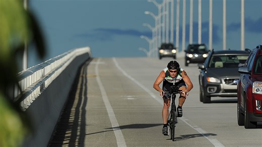 Florida laws on where to ride golf carts, bicycles and e-bikes