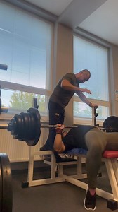 145kg megtartva 2 hét versenyig 145kg paused rep 2 weeks to go to compete | Tifani Wittman
