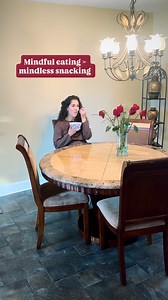Mindful eating > mindless snacking. When you slow down, listen to your body, and fuel with protein first… everything changes. Less cravings. More energy. Better results. A simple rule I teach all my clients: 👉 Start every meal with protein intention. It keeps you full, stabilizes blood sugar, and stops the “why am I still hungry?” spiral. Easy protein sources to add: • Greek yogurt or skyr • Eggs or egg whites • Chicken breast or rotisserie chicken • Salmon or tuna packets • Cottage cheese • Pr