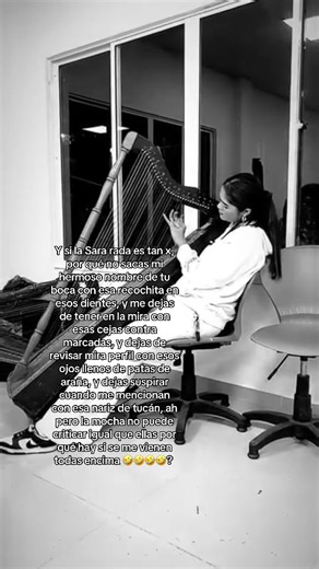 Una micha tocando arpa 🤣😛😘#parari #fyp