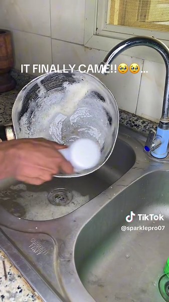 The best cleaning tool! 🔗 in bio! This Sparkle Pro saves you time and energy, it is a cleaning hack! It has many attachment ments for different surfaces. Makes you motivated to do the dishes. Get yours now! #cleaning #viral #cleaninghack #tiktokmademebuyit #musthave #scrubber #dishgun #amazonfinds #kitchenhacks #kitchengadgets #coffeemaker #amazonmusthaves#amazonmusthavesyit #kitchen #lifehack#lifehack