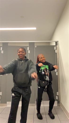 she stay tryna slick match #dancechallenge #67 #schoollife | dance