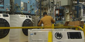 GE Appliances announces more than $150 million in contracts  for new Louisville plant