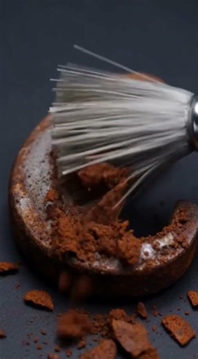 Rust removal on metal object #metal #art #rust #cleaningrust