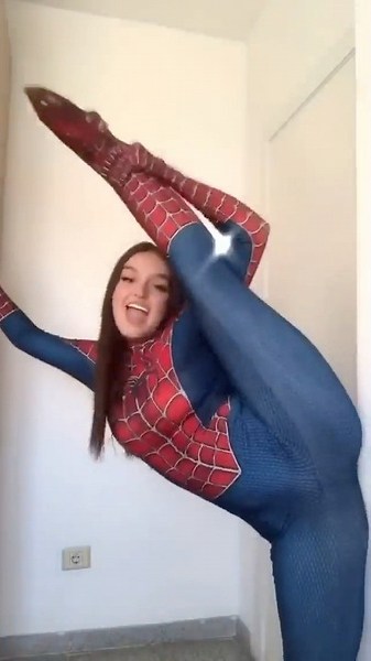Hot spidergirl