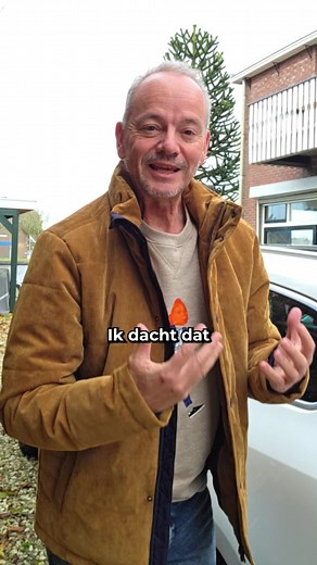 Je zit met een kapotte of afgekeurde auto waar je van af wilt… maar niemand komt met een normaal bod. Ondertussen staat dat ding in de weg en kost het je elke maand geld. Bij OSW doen we het anders, wij laten RDW-erkende demontagebedrijven op jouw auto bieden en jij kiest simpelweg het hoogste bod. Inclusief gratis ophalen en volledige afhandeling. Zonder gedoe. Zonder verrassingen. Ontdek wat je auto écht waard is op OSW.nl. | OSW