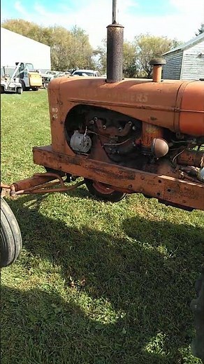 Allis Chalmers WD45 walk around
