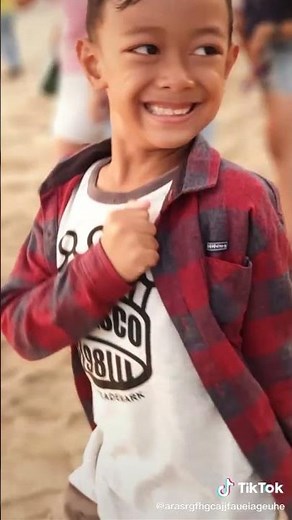 mikael dan ari dan bocil dan saputra 😎😘🤗