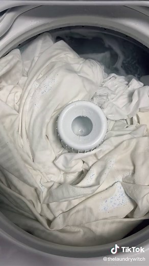 Whitening White Sheets with Chlorine Bleach - Laundry Tips