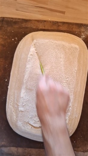 Miche de campagne au kilo 🥖 Au levain 🌾 #boulangerie #levain #baker | De la terre aux lèvres