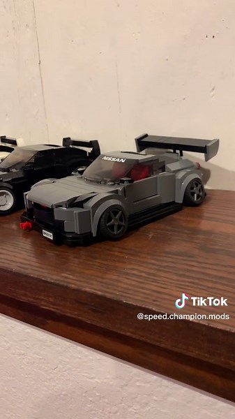 Building a LEGO Nissan GTR R35 - LEGO LBWK