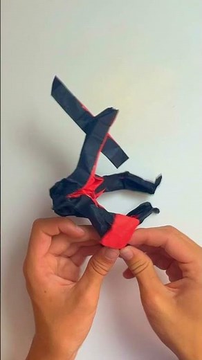 Origami Sword & Shield (Boice Wong)