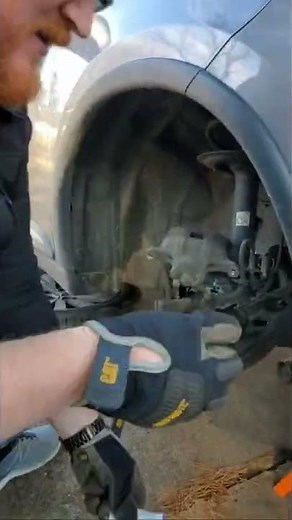 Beginner changes brake pads on a 2019 Mitsubishi outlander suv. First time he's changed brakes.