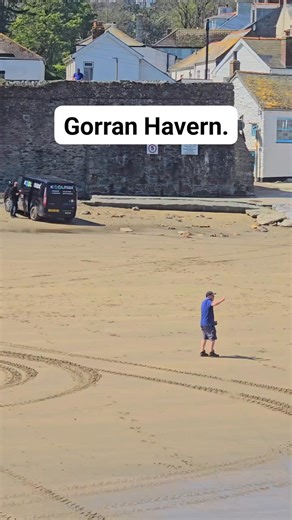 This was a spring low tide, harbour master was able to access an anchor chain in the sand. But too at that sea! #cornwall | Beautiful Cornwall