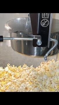 Great Northern Popcorn Black 8 oz Ounce Foundation Vintage Style Popcorn Machine and Cart Review