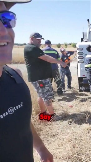 Surprise passengers found inside a sunken Jeep!