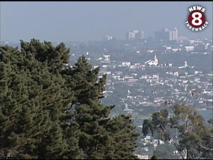 Optical phenomenon 'rods' caught on camera | CBS 8 2000 special