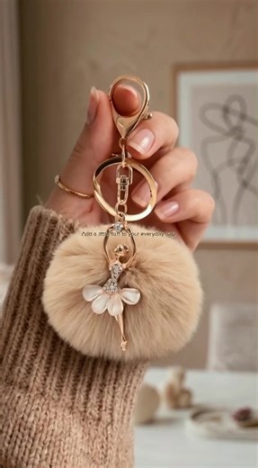 Cute Rhinestone Fluffy Keychains for Bags