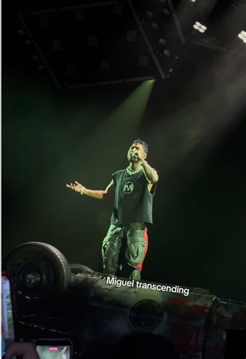 Miguel's Incredible Live Transition Performance