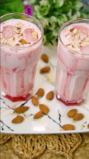 ठंडी ठंडी रोज़ लस्सी | Refreshing Roohafza Lassi | Rose Lassi at Home | Lassi Kaise Banate Hain