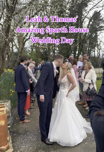 Leah & Thomas' Memorable Sparth House Wedding