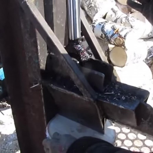 Manual Log Splitting Techniques with Birch Wood