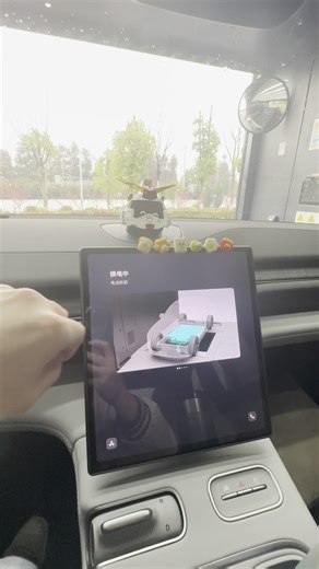蔚来换电很慢，又是排队又是堵车的。