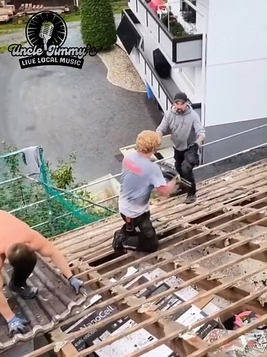 Brilliant engineers solving tough problems with creativity, skill, and speed! 🔧🔥 #engineerlife #smartwork #EngineeringGenius #InnovationInAction #CreativeSolutions | MashUp Mania