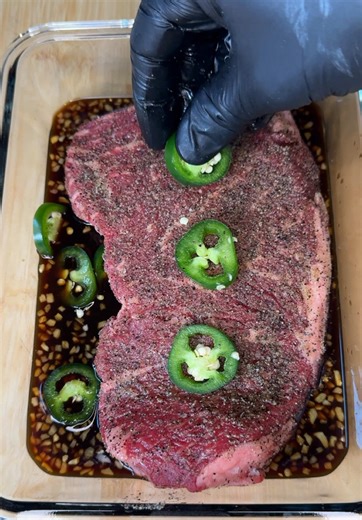 The Best Steak Combination | Garlic & Jalapeno marinated Steak finished with a Compound Butter! #steak #steaktiktok #marinade #butter #jalapeno