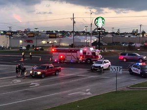 Deadly crash at busy Longview intersection, at least 1 dead