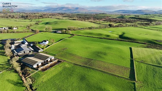 Find out how a leap of faith to Carr’s Billington feeds has transformed livestock performance and delivered real value for Redbrae Suffolks. ✅ Custom Redbrae Mix ✅ Cost effective feeding ✅ Improved condition Tailored nutrition isn’t just about saving money – it’s about driving performance where it matters most. #LivestockNutrition #SuffolkSheep #CarrsBillington | Carrs Billington Leek