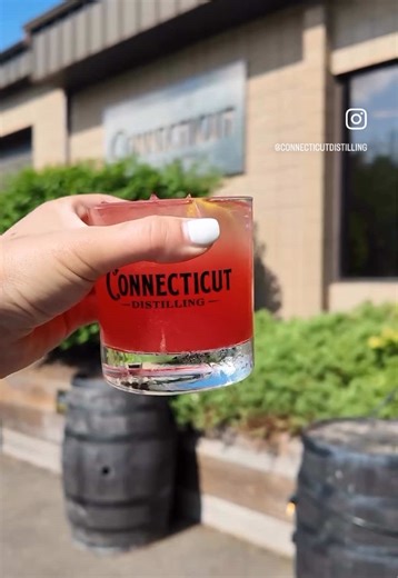 What’s your Saturday night cocktail of choice? Come join us tonight 2-9 pm 🍸 #saturday #drink #connecticut