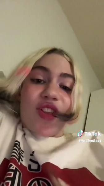 Grimes Discusses 'I Wanna Be Software' in Deleted TikTok