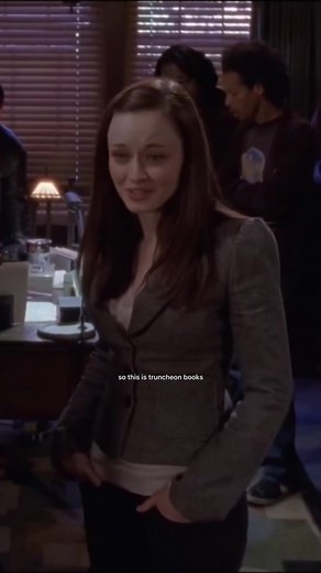 S6 - E18 #rorygilmore #rory #lorelai #gilmoregirlstiktok #gilmoregirls #loganhuntzberger #rorixgilmore #lorelaigilmore #logan #fypp #fyp #fy #foryou