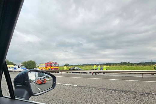 M6 LIVE: Air ambulance lands at crash scene between Preston and Lancaster