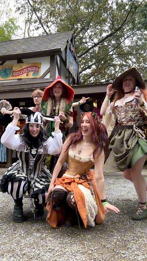 🦊who doesn’t want to be a whimsical fox running away to renfest 👀🦊 #renfairecostume #renfaire #renfest #renaissancefestival | Minji Lee