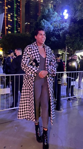 658K views · 1.5K reactions | EJ Johnson in attendance for a Lakers game Slaying in a full CHANEL look . . #celebrity #hollywood #richandfamous | JessieLunchbox Resurreccion | Facebook