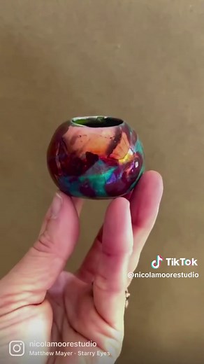 You can fire pieces at home like this too! 🙌 Microwave firing is an affordable and accessible solution for firing small pottery pieces or ceramic objects. Here’s a little compilation of a few of the creations I’ve made this year using this firing technique… 🥰 I’ve been super excited to share this because it really is revolutionary. Throughout the year I’ve been making a series of different projects like this with the sole intention of showing you what is possible. 🤸 I hope these ideas inspire