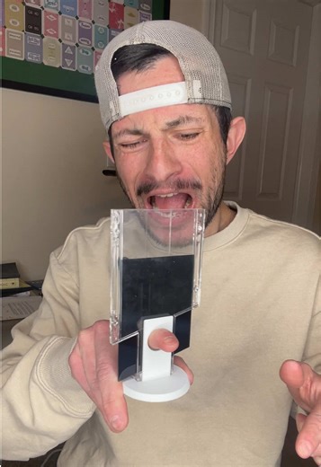 Finger chopper trick #magic #illusion #magictrick #viral #magician