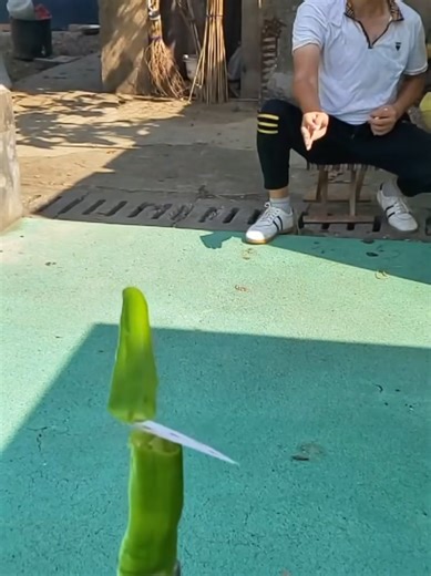 Satisfying Card Throw Techniques