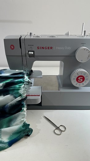 1.9K views · 9.4K reactions | Espalda con hilo elástico! 瑱✨ . . . . . . . #collection #moda #dress #dresses #couture #couturefashion #costura #girls #fashionvideo #fashion #fashionstyle #fashionblogger #blogg #blogger #reels #reel #reelsinstagram #pattern #sew #sewing #sewingproject #girls #design #trend #españa #madrid #spain #costuracreativa 瑱 | Maya Mendoza Atelier | Facebook