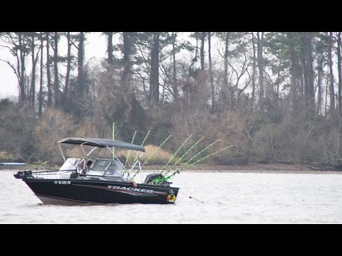 BOAT SETUP FOR CATFISHING How I set my 2020 Tracker Pro Guide 165WT up for catfishing.