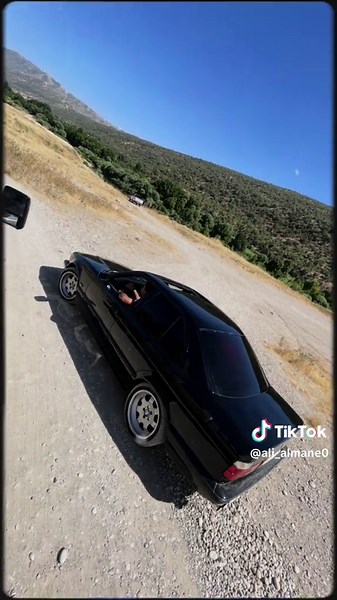 سيارة BMW 525i 93: خصائص ومميزات