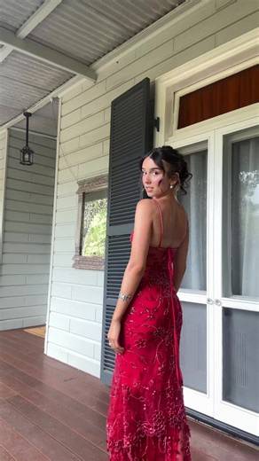 Navy Blue Formal Dress: The Perfect Dream Outfit