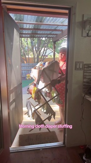 Cloth Diapering: A Parent's Guide to the Community and Benefits